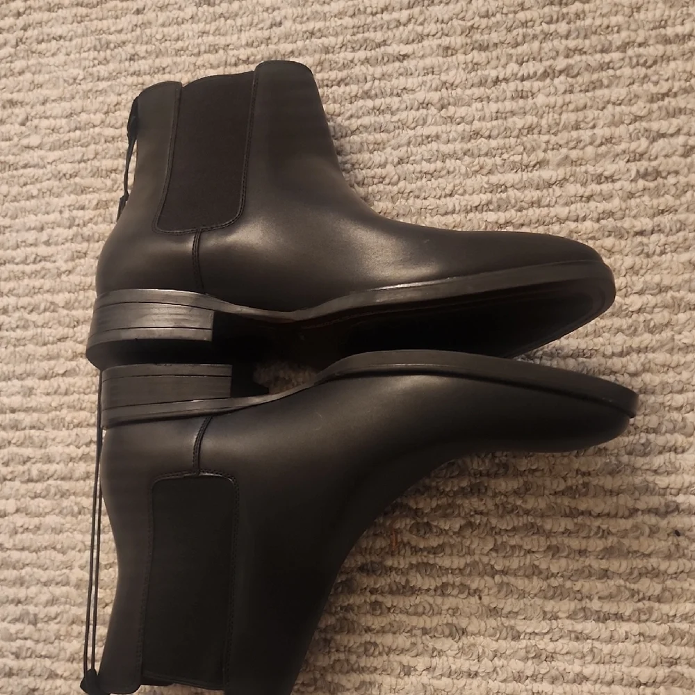 Calvin Klein Men's Donto Slip-On Pointy Toe Boots Size 13